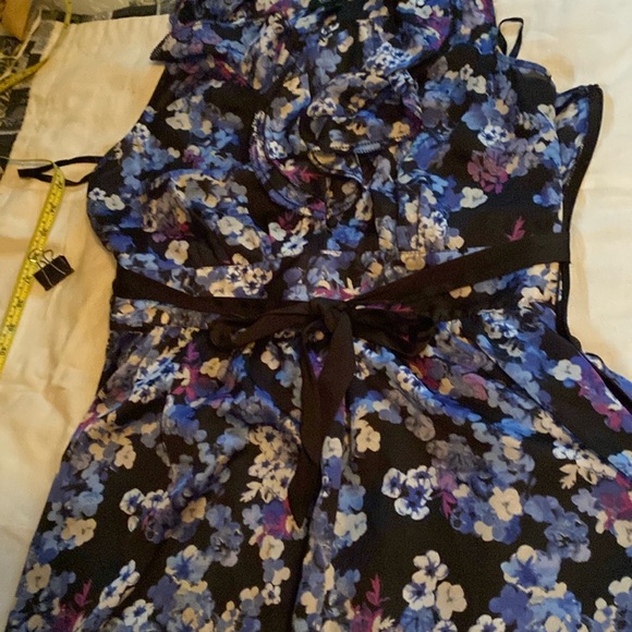 Floral Sleeveless Dress - Picture 3 of 17